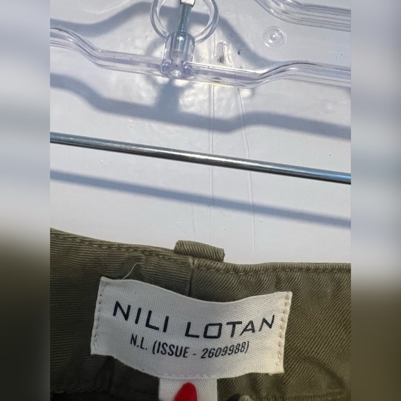 Nili Lotan Lucca Cargo Shorts Sold Out $395 Size 2 - Picture 5 of 6